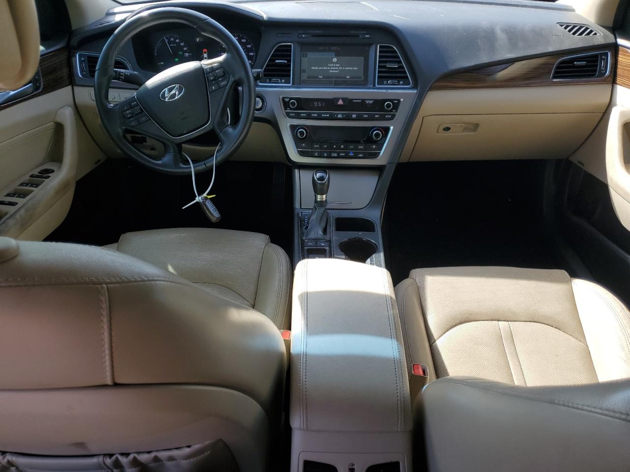 2017 Hyundai Sonata - Image 8