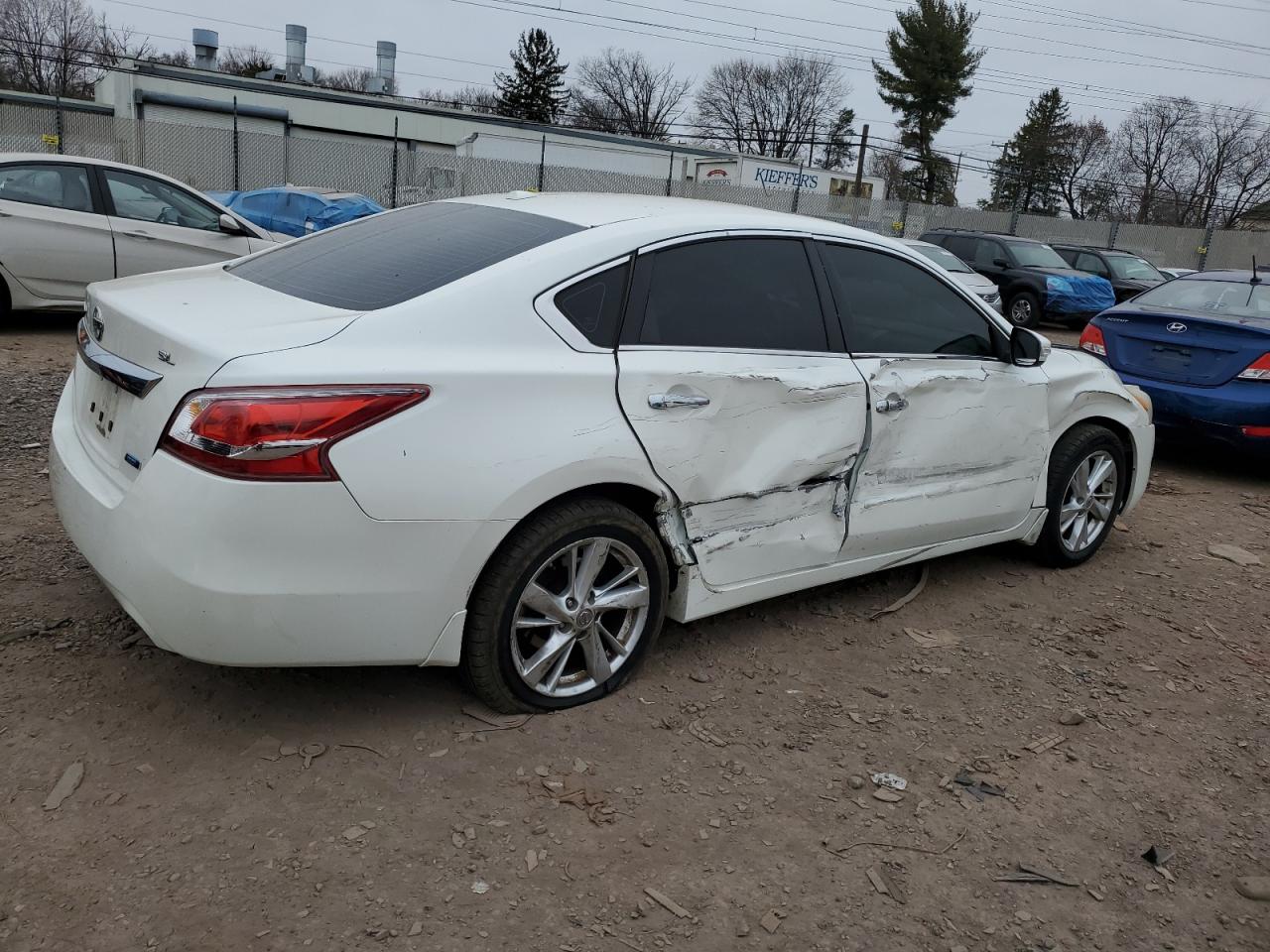 2013 Nissan Altima - Image 3