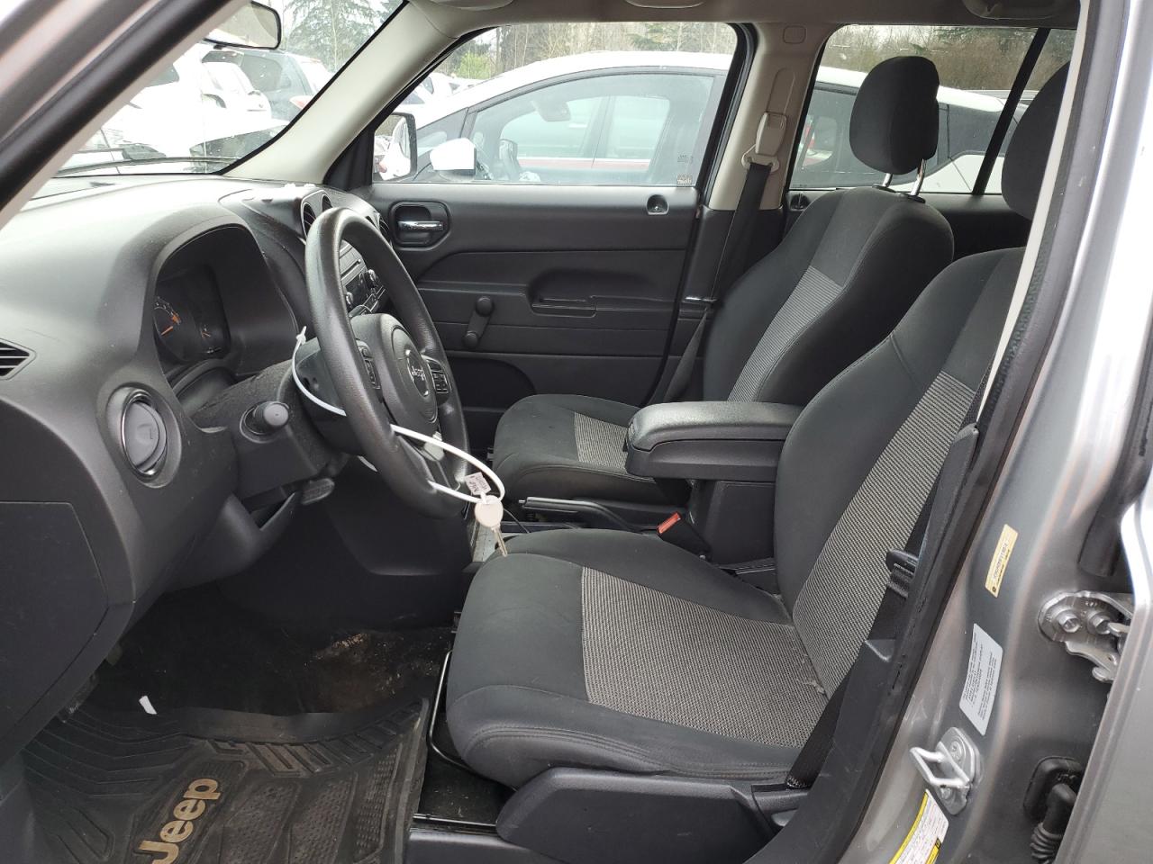2015 Jeep Liberty (Patriot) - Image 7