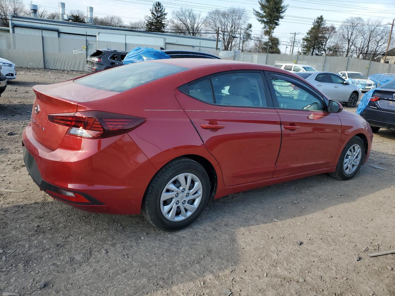 2020 Hyundai Elantra - Image 3