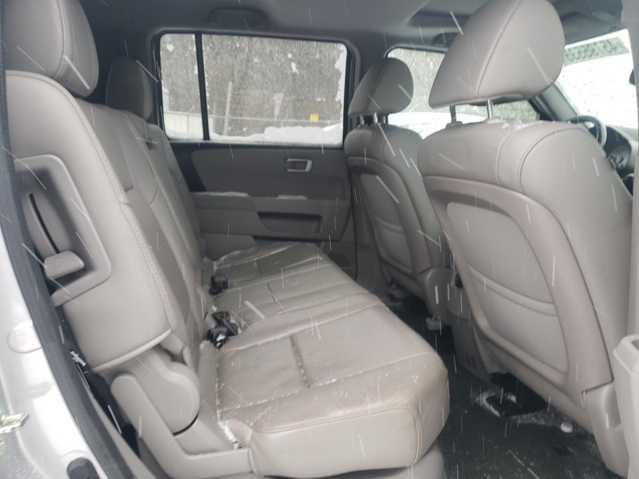 2015 Honda Pilot - Image 11