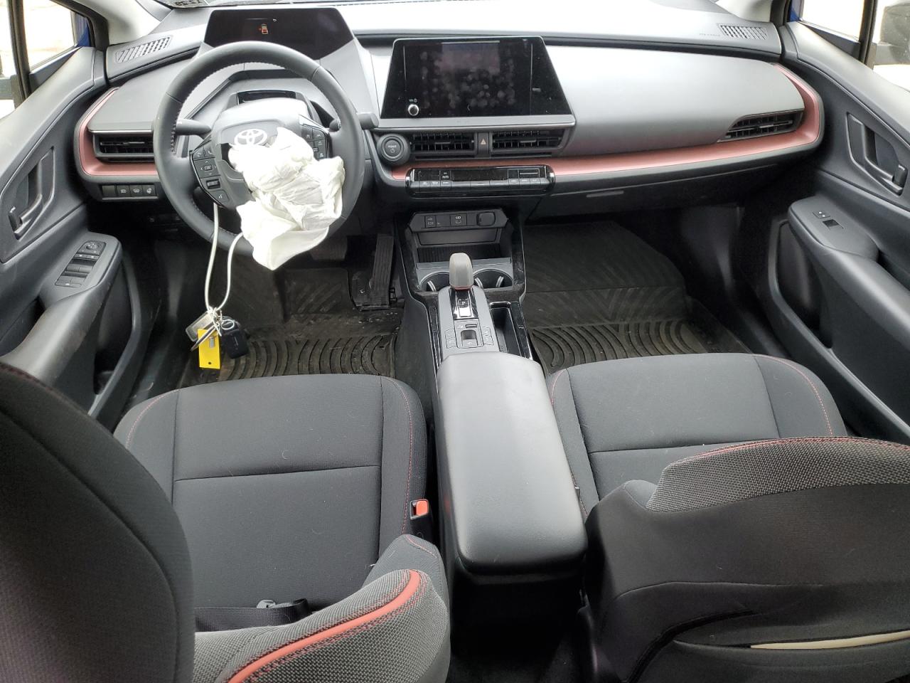 2024 Toyota Prius - Image 8