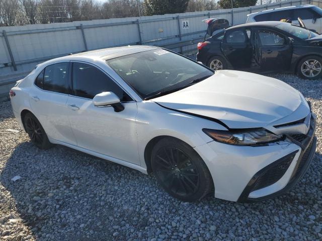  TOYOTA CAMRY 2021 Biały