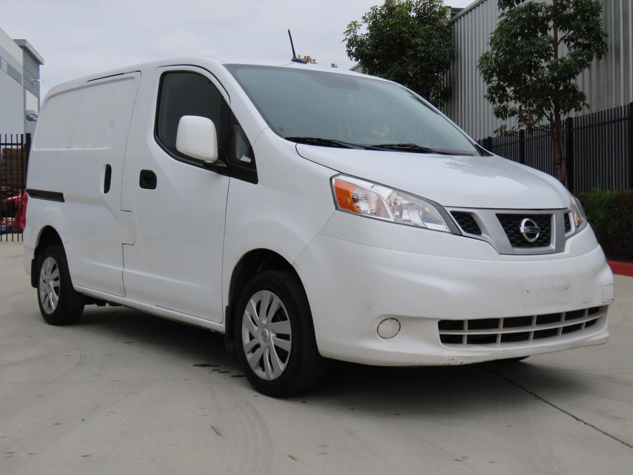 2021 Nissan Nv200 2.5S продається в Colton, CA - All Over