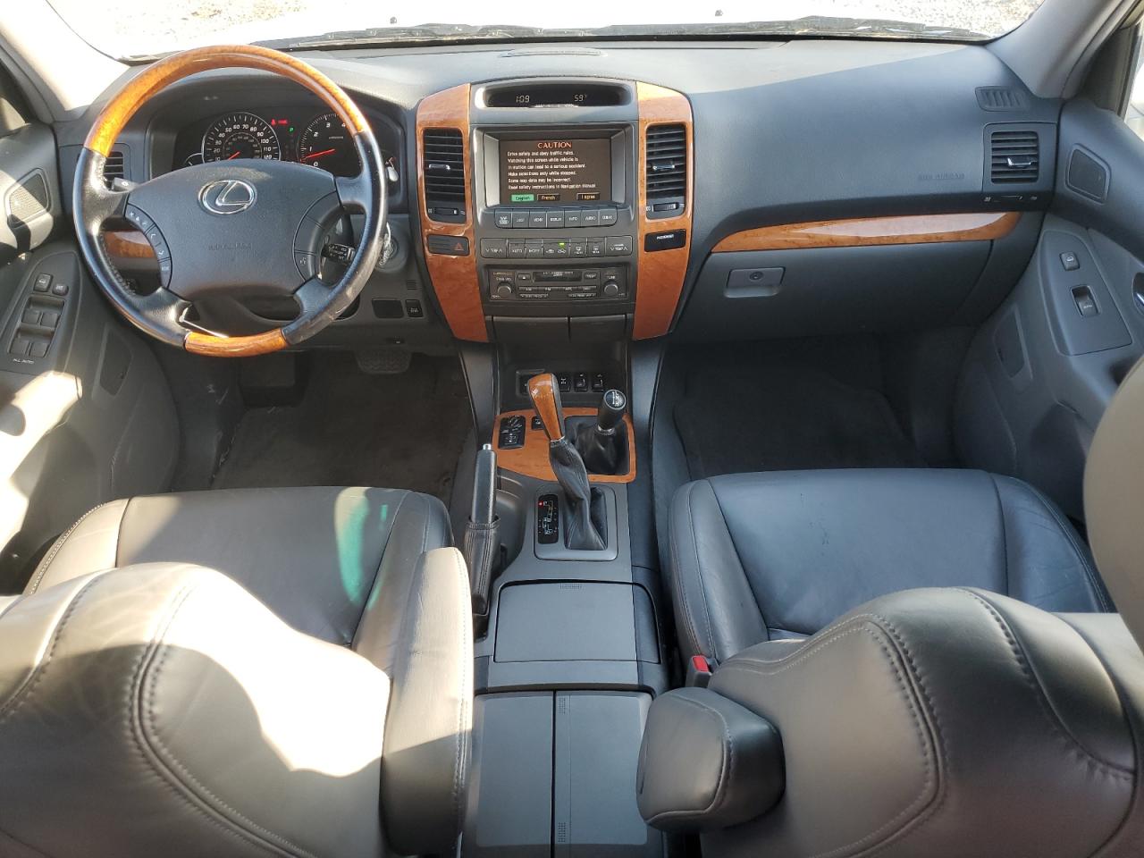 2004 Lexus GX - Image 8