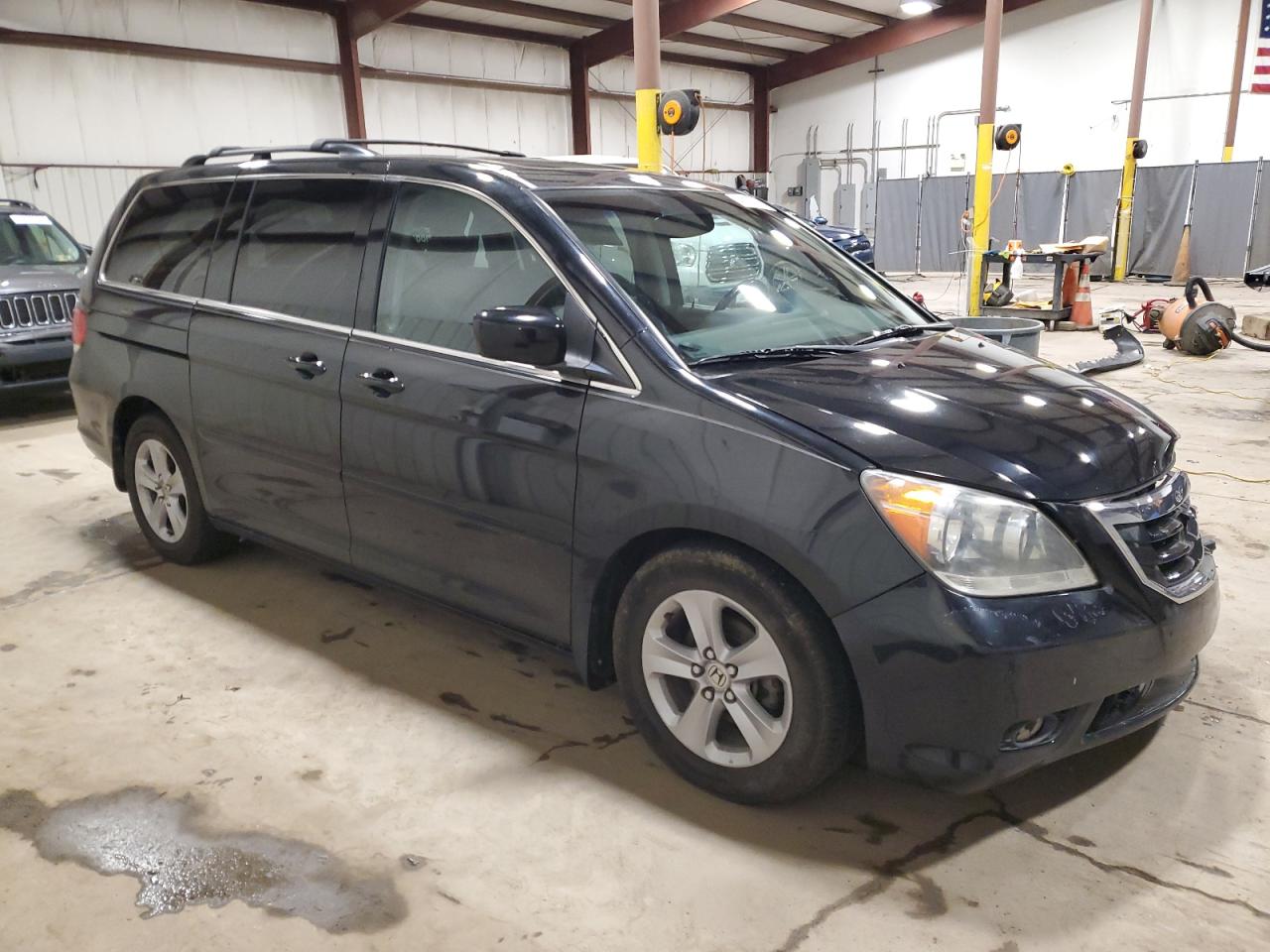 2010 Honda Odyssey - Image 4