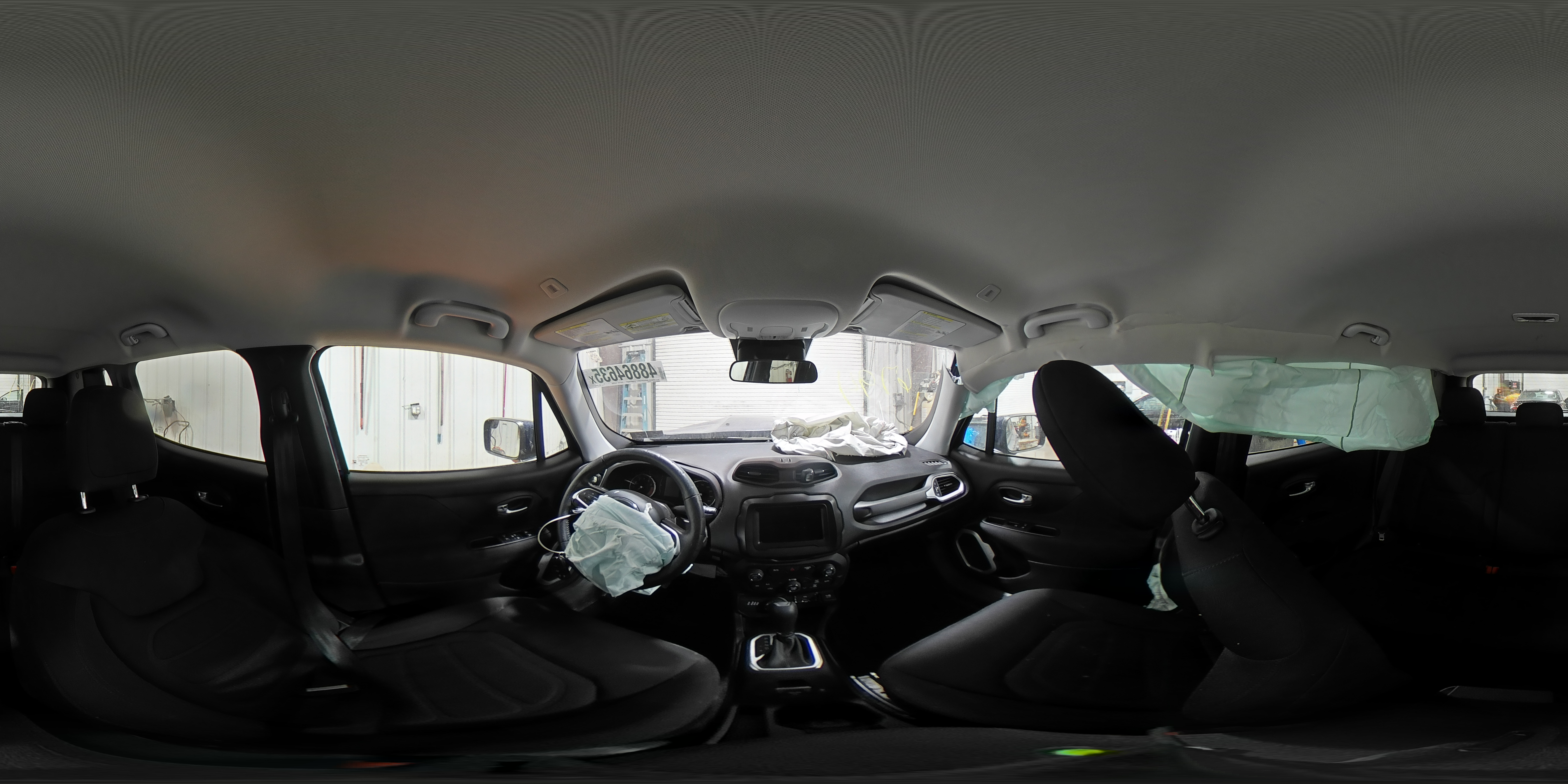 2019 Jeep Renegade - Image 14