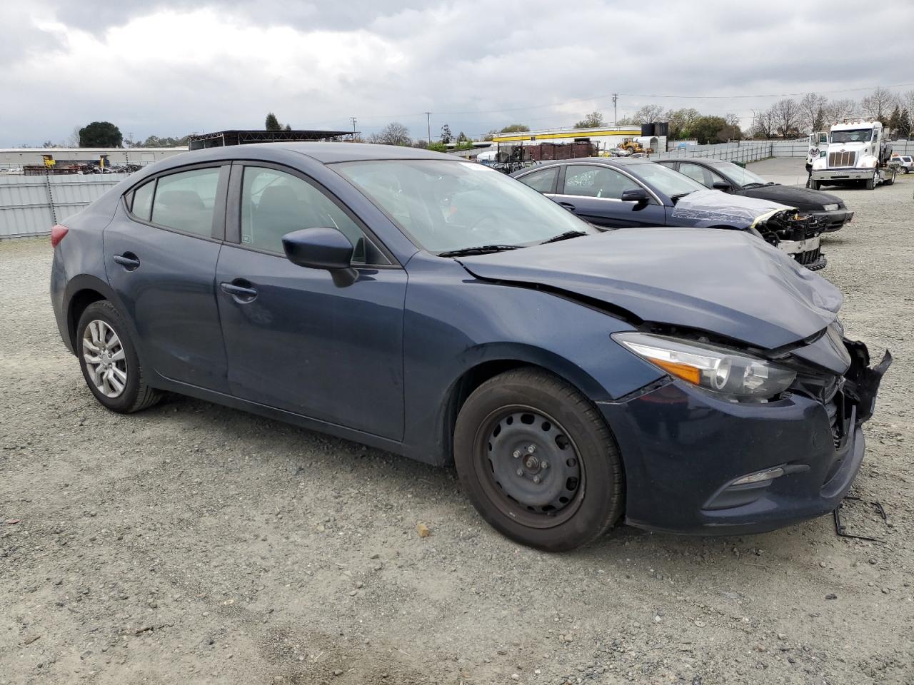 2017 Mazda 3 - Image 4