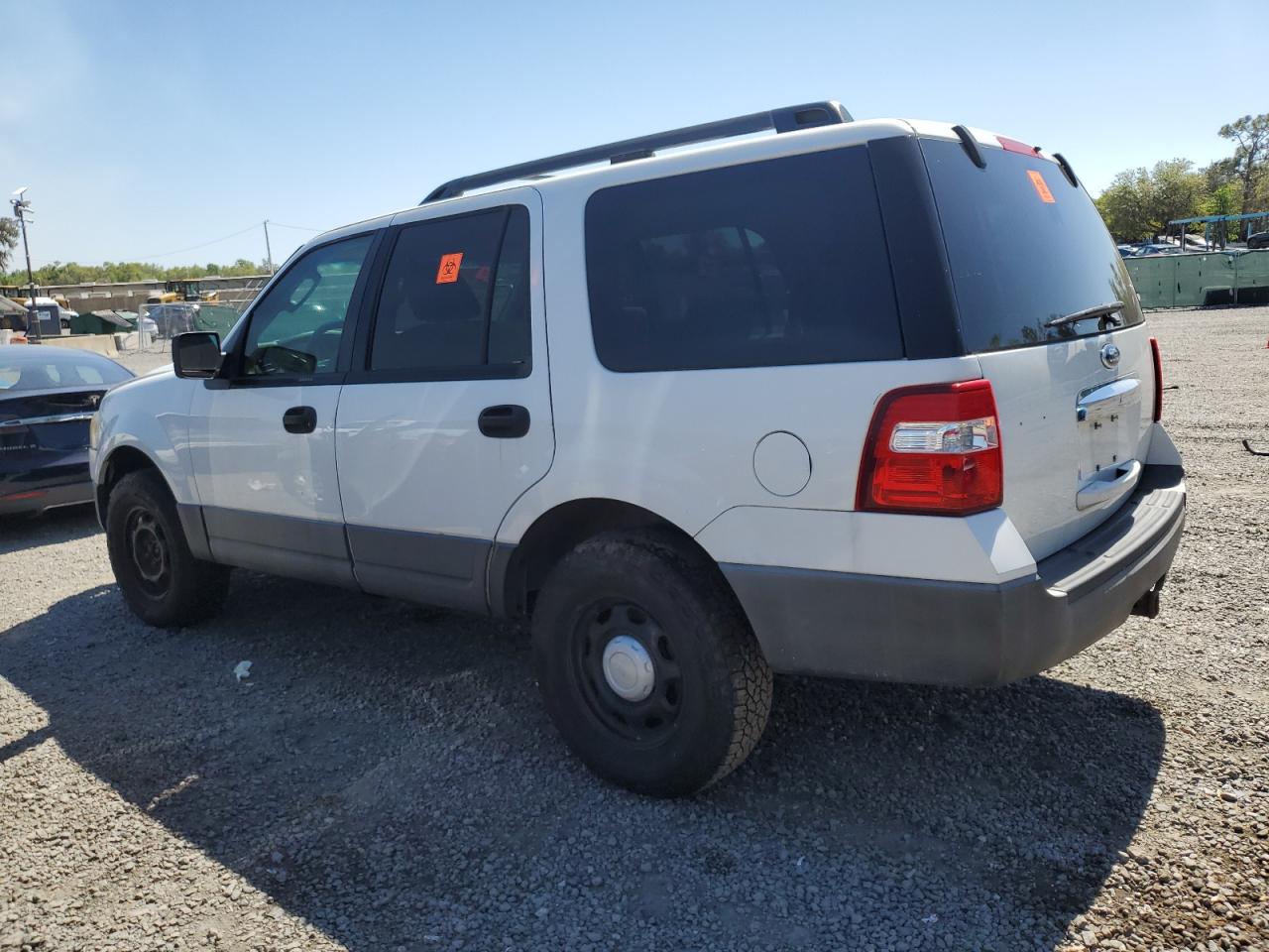 2011 Ford Expedition - Image 2