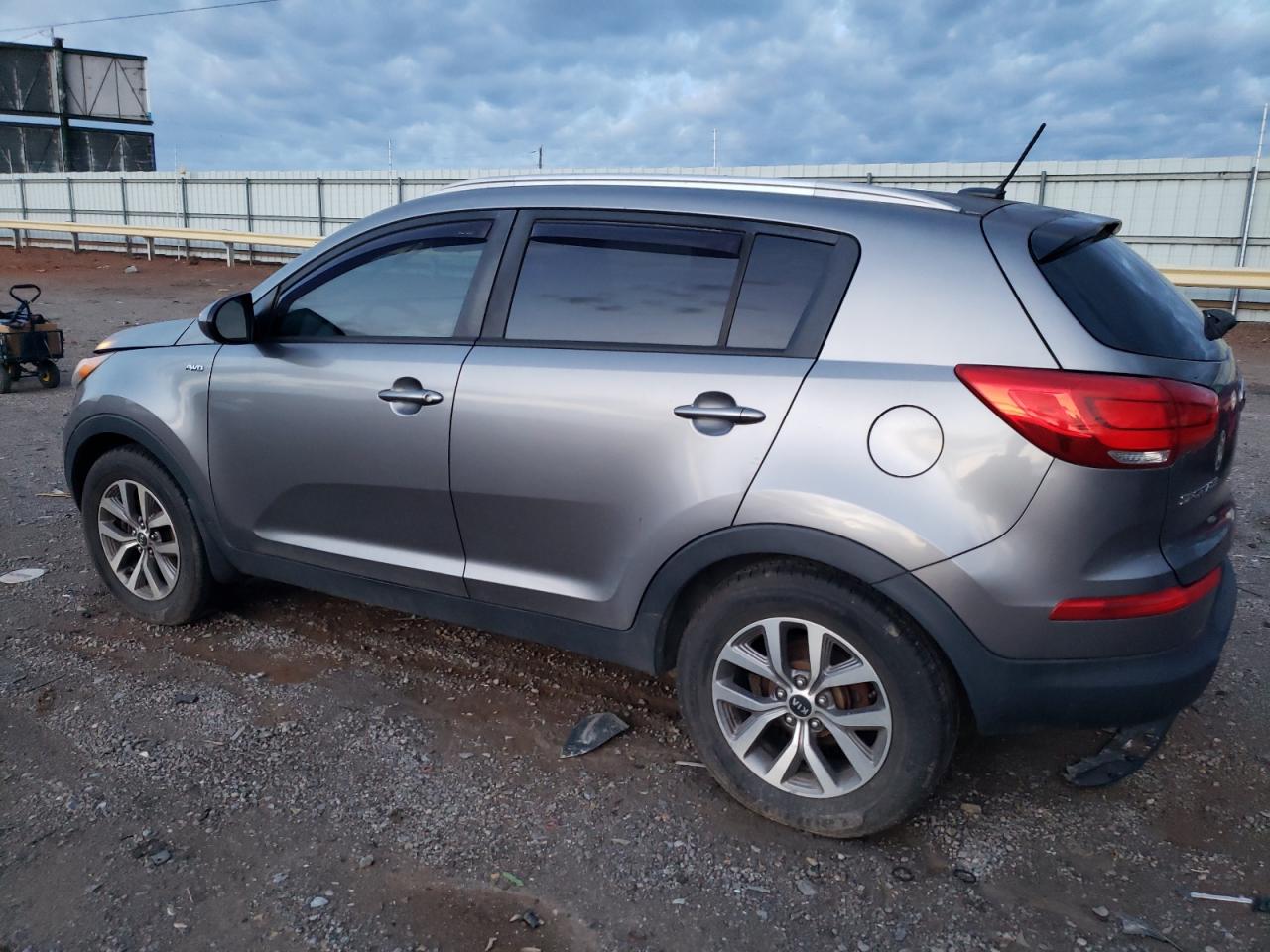 2016 Kia Sportage - Image 2