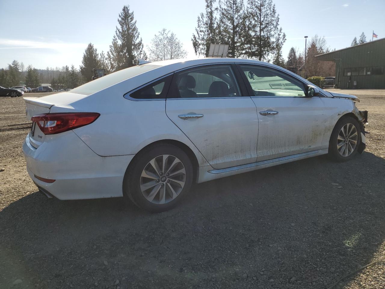 2016 Hyundai Sonata - Image 3