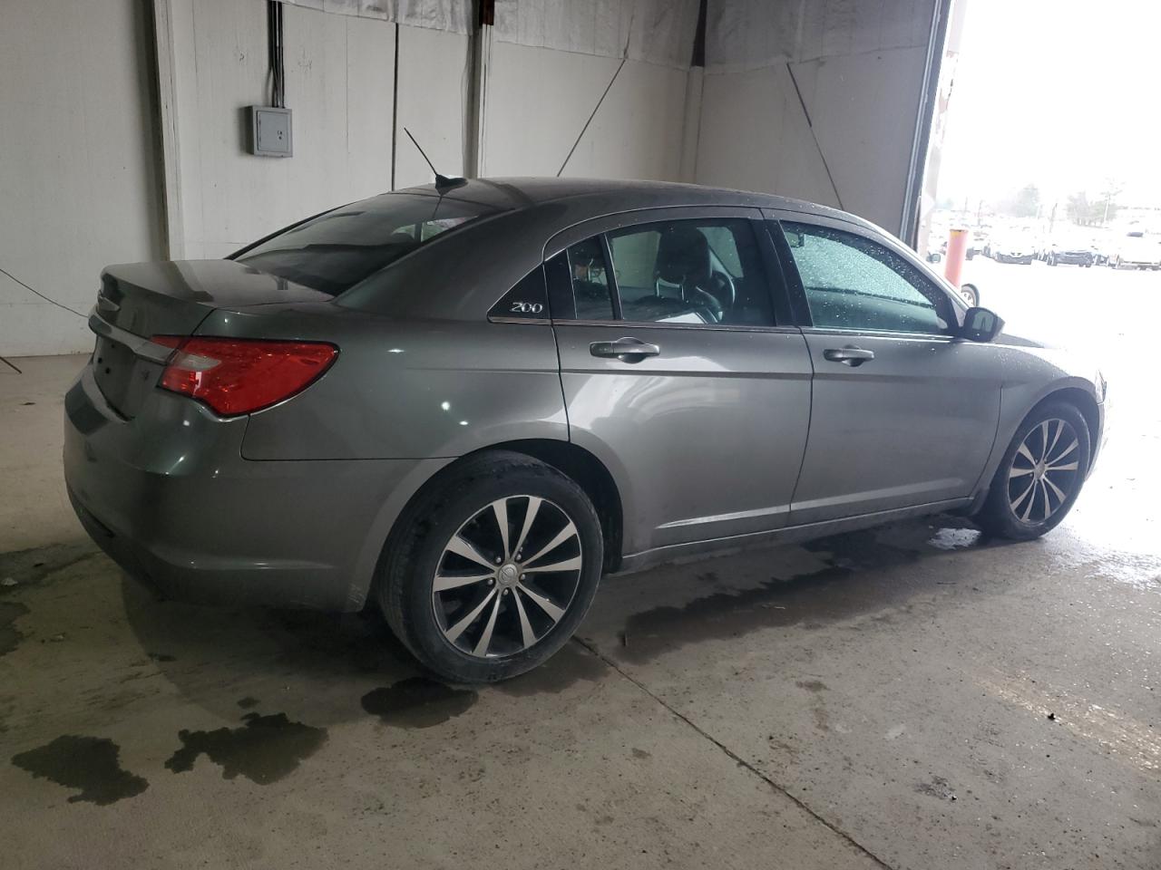 2012 Chrysler 200 - Image 3