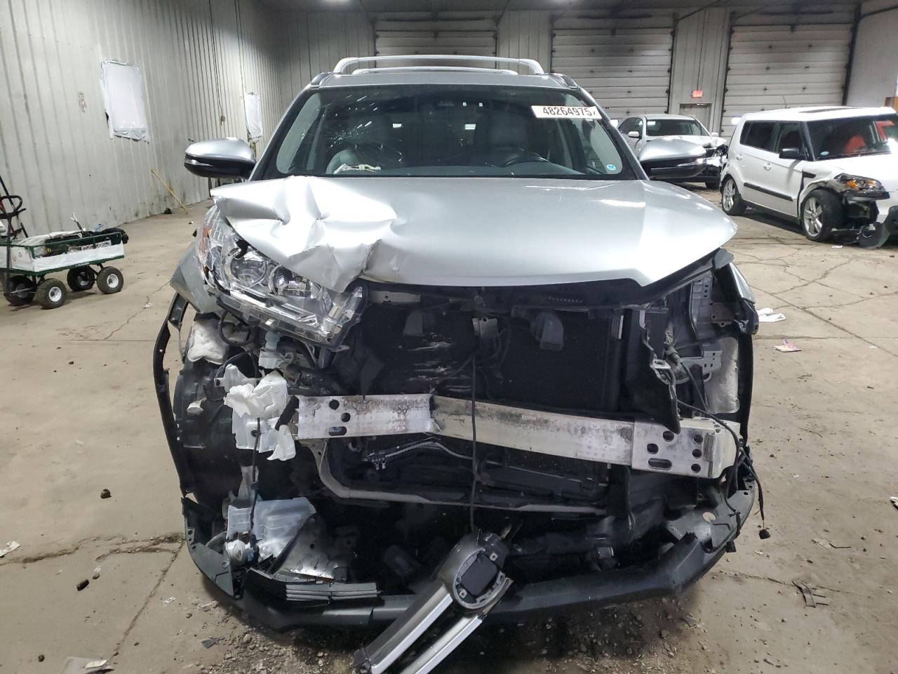 2017 Toyota Highlander - Image 5