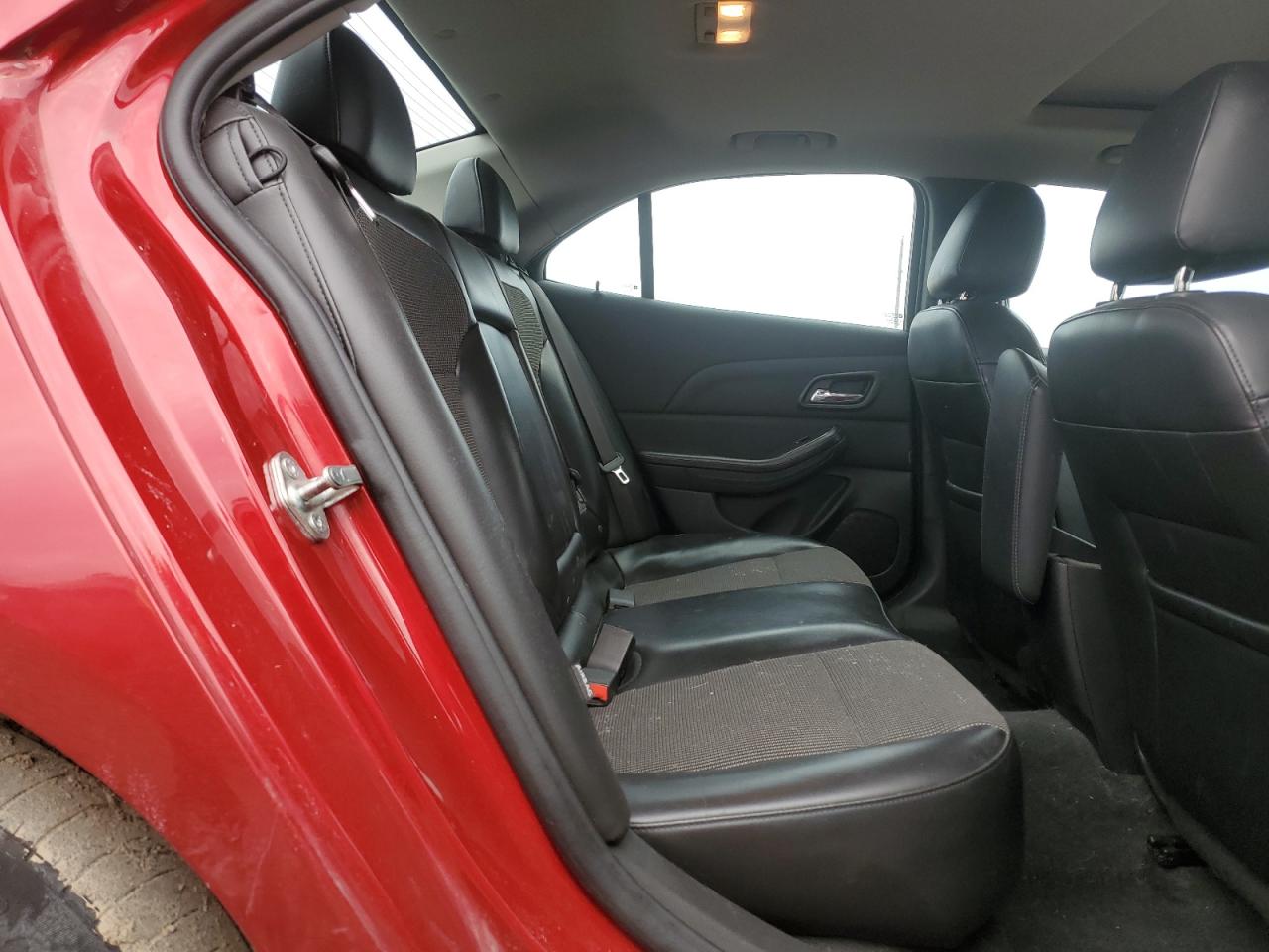 2014 Chevrolet Malibu - Image 10