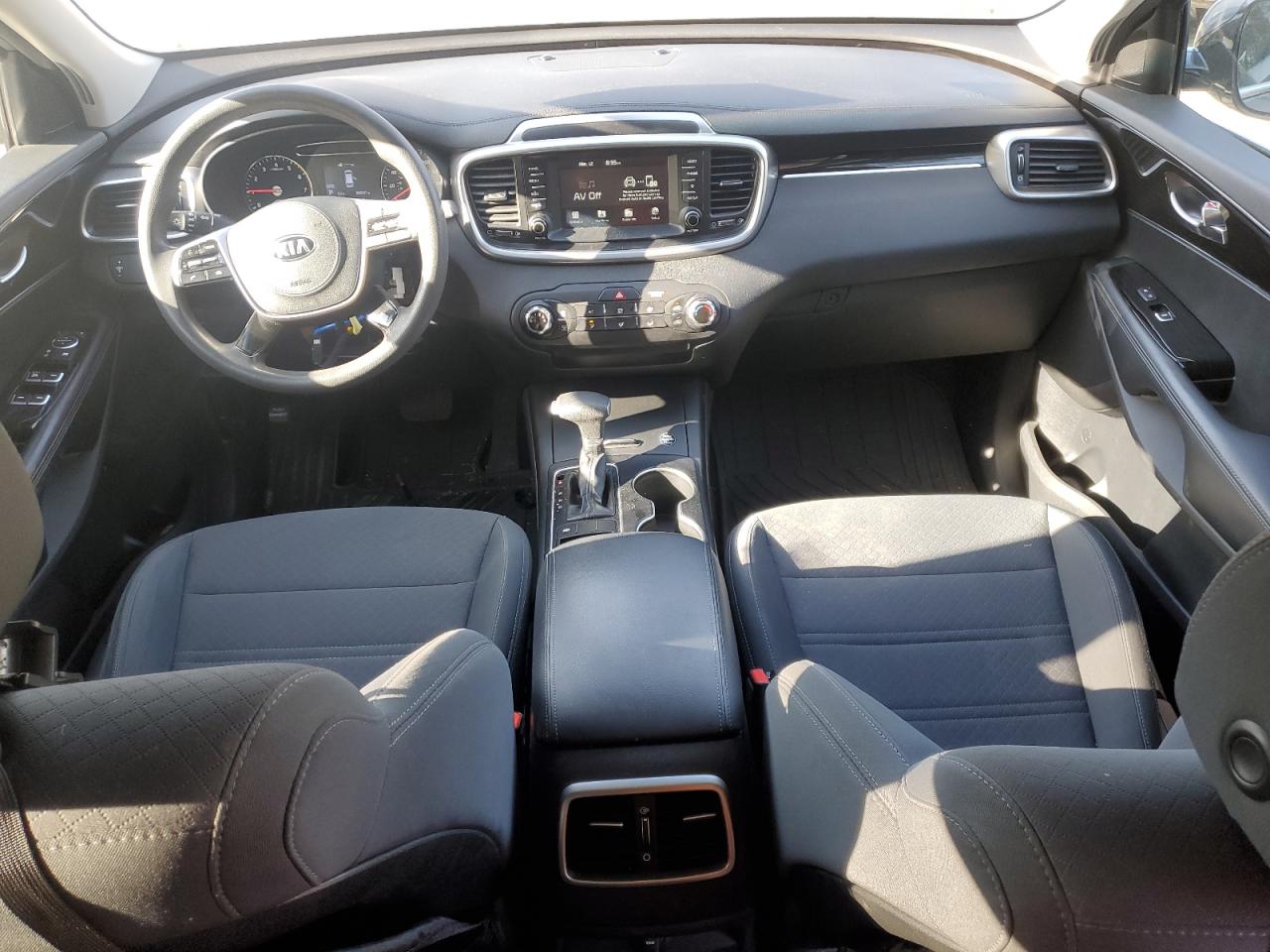 2020 Kia Sorento - Image 8