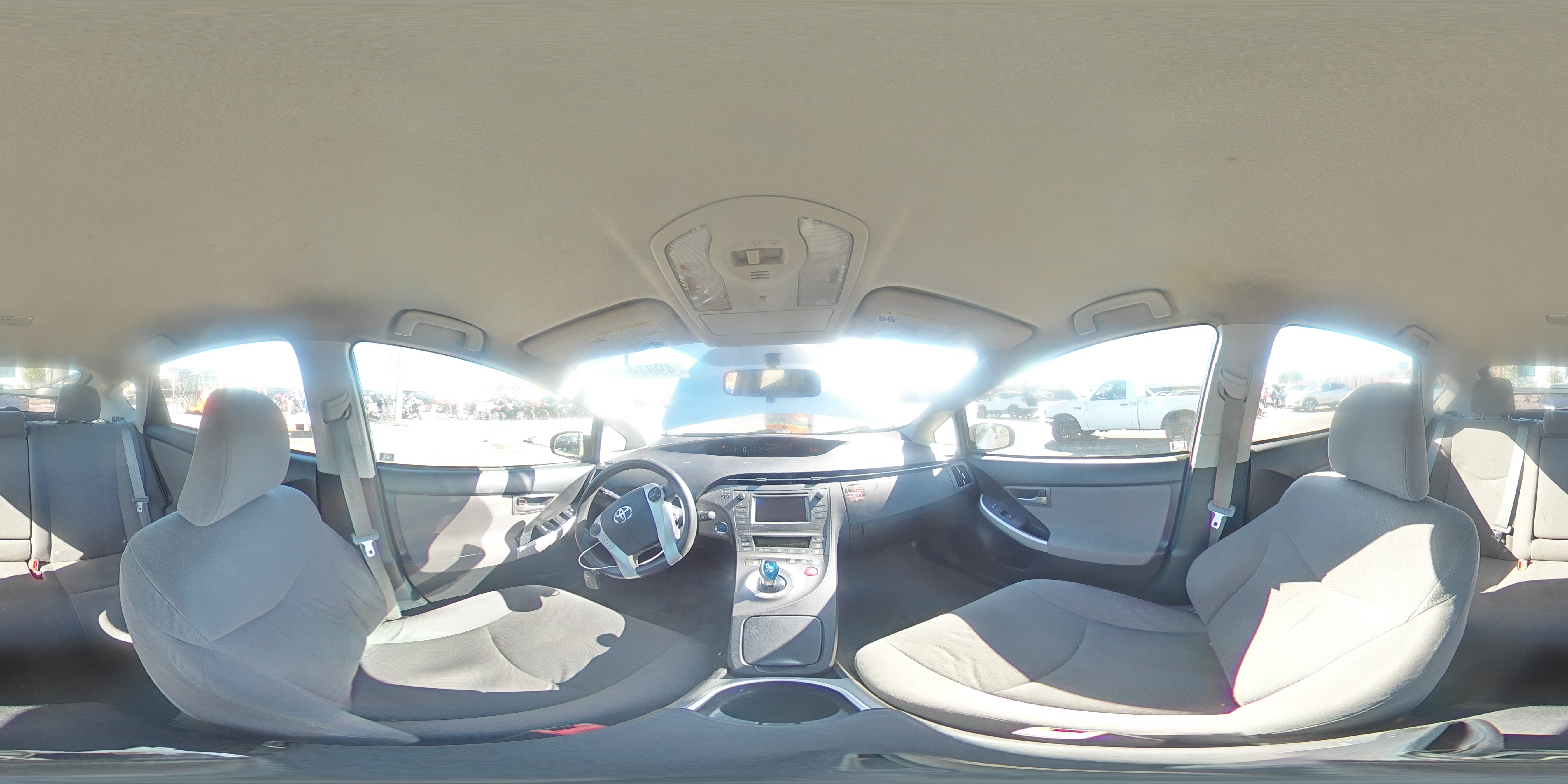 2012 Toyota Prius - Image 12