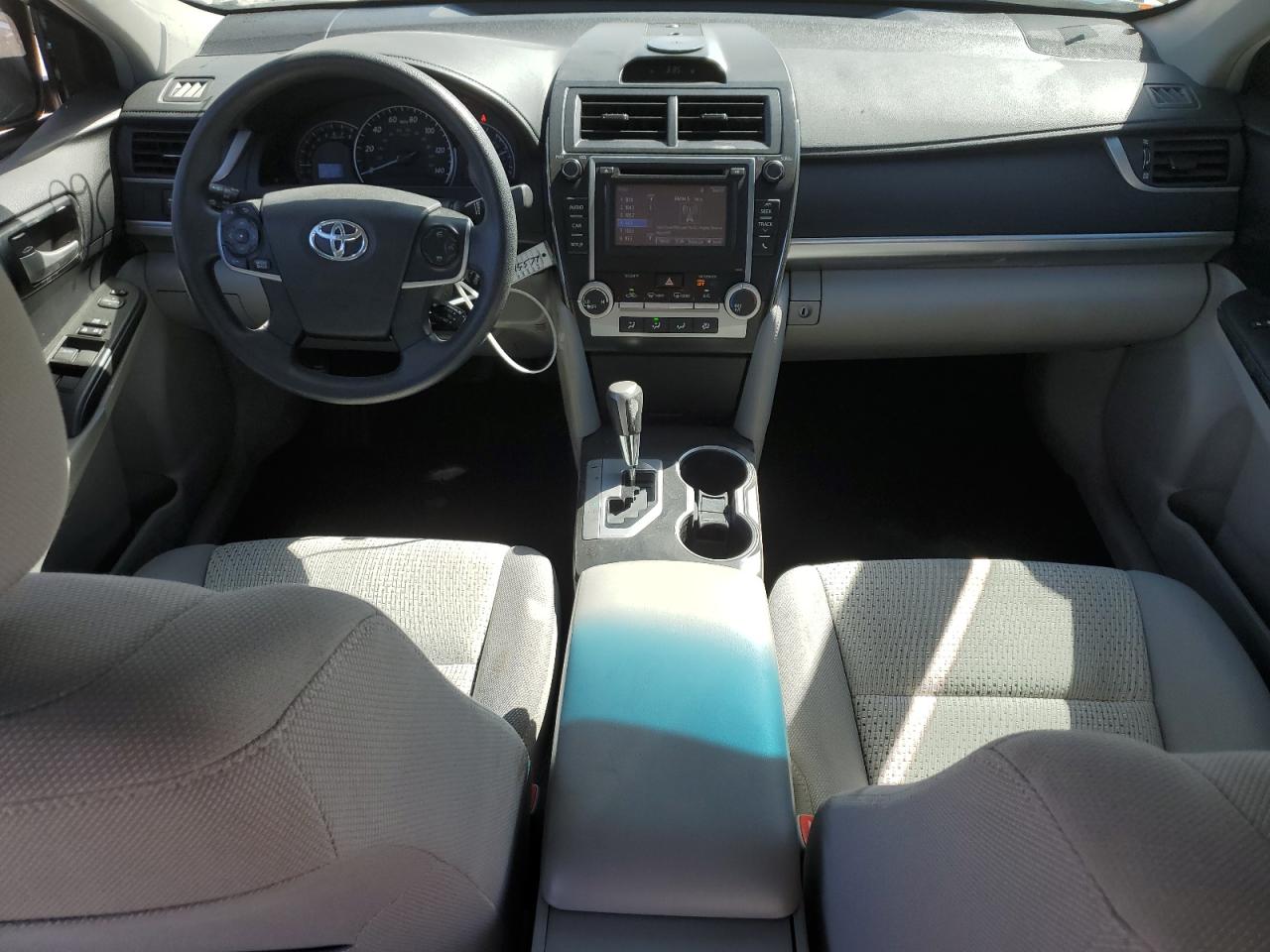 2014 Toyota Camry - Image 8