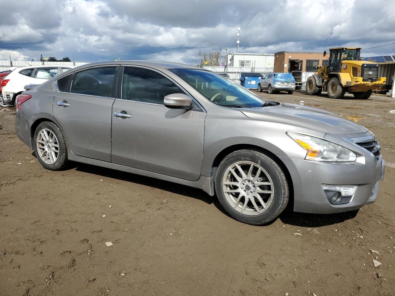 2013 Nissan Altima - Image 4