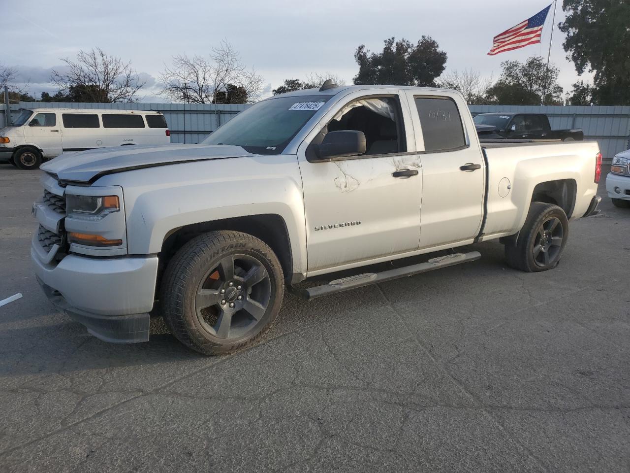 2018 Chevrolet Silverado C1500 Custom de vânzare în Martinez, CA - Front End