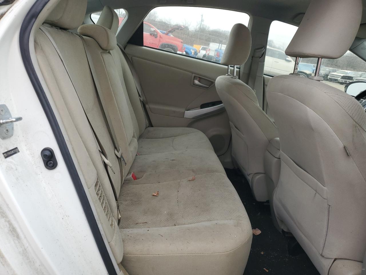 2012 Toyota Prius - Image 10