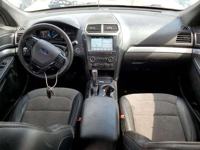 Parquets FORD EXPLORER 2017 Czarny