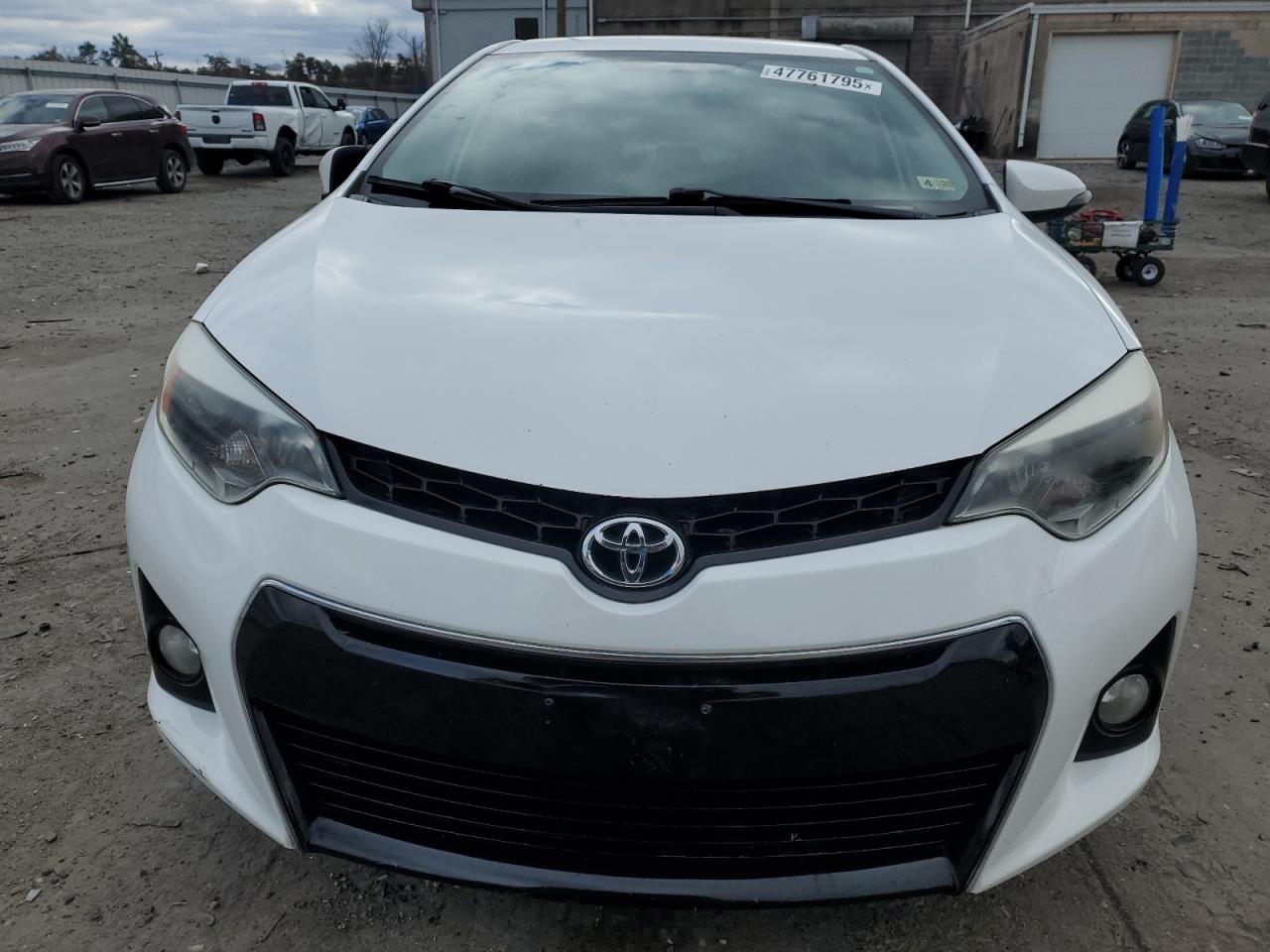 2015 Toyota Corolla - Image 5