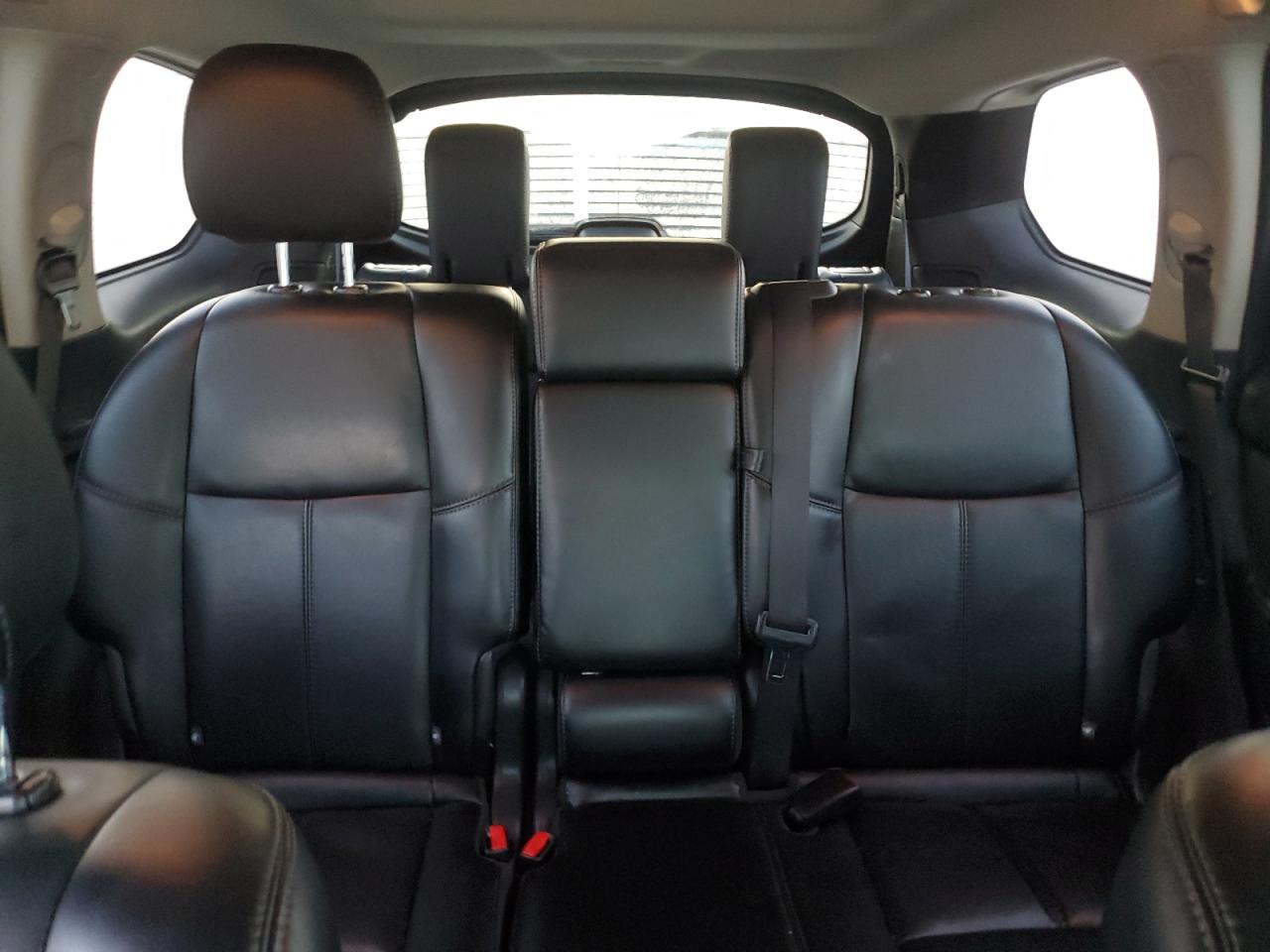 2015 Nissan Pathfinder - Image 10