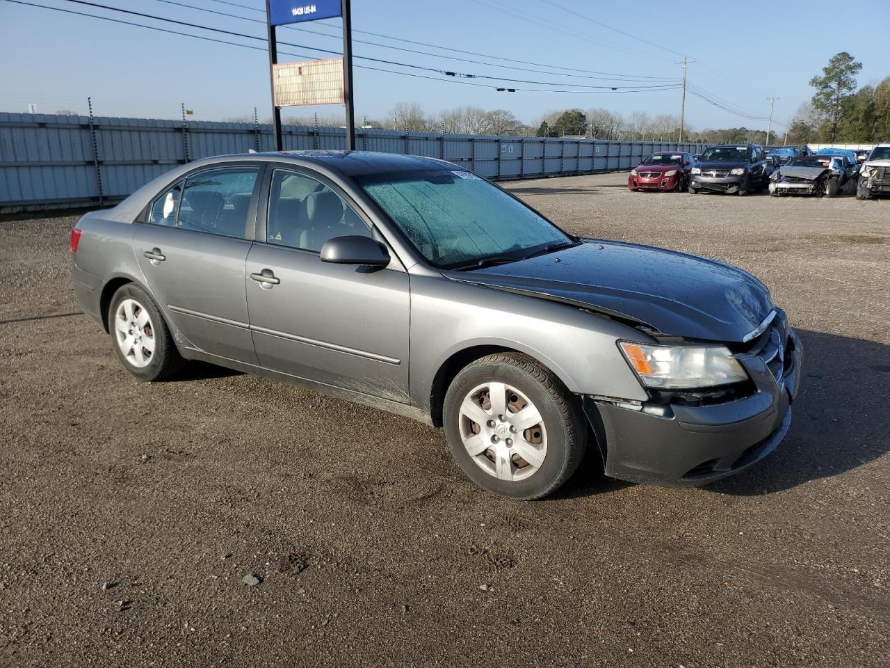 2009 Hyundai Sonata - Image 4