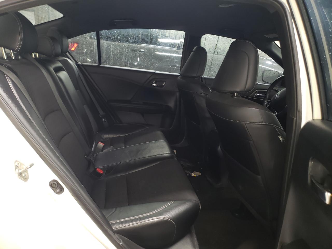 2016 Honda Accord - Image 10