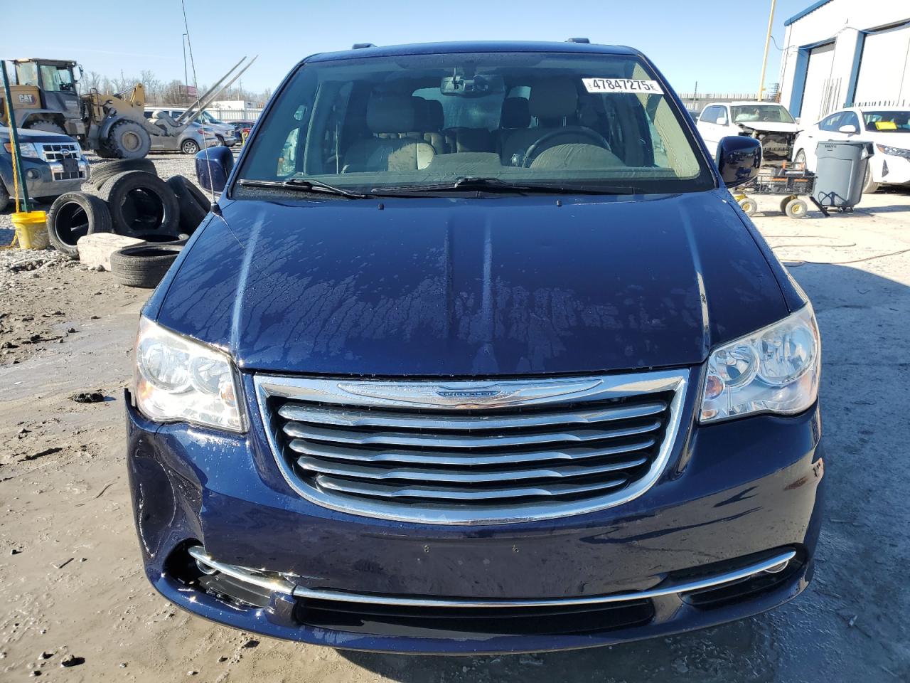 2013 Chrysler Town & Country - Image 5