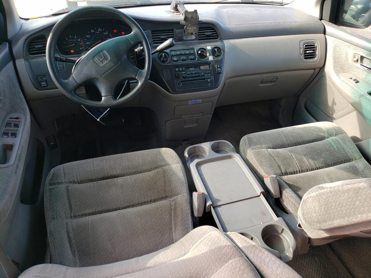 2000 Honda Odyssey - Image 8