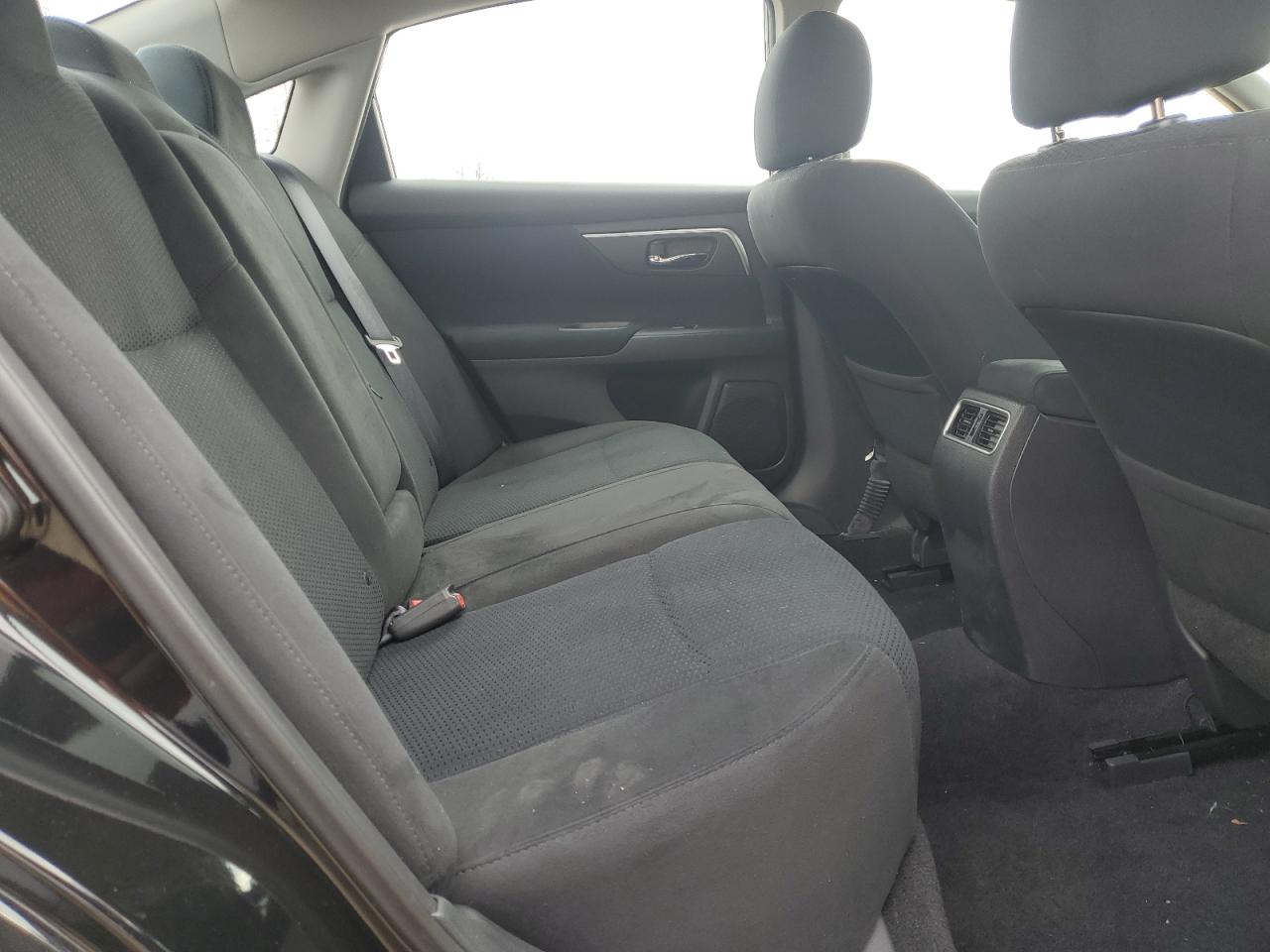 2015 Nissan Altima - Image 10