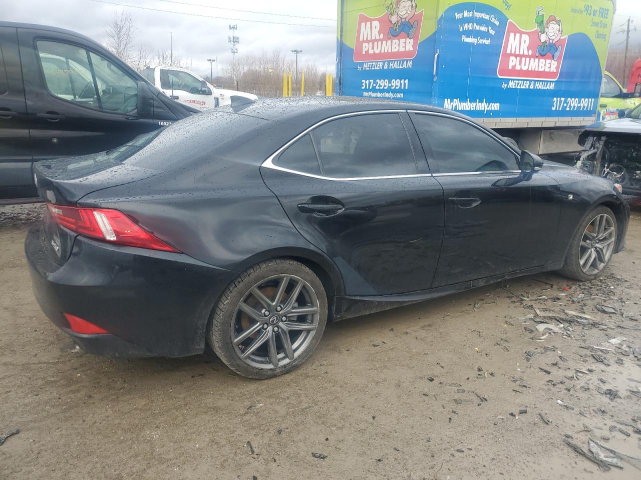 2015 Lexus IS - Image 3