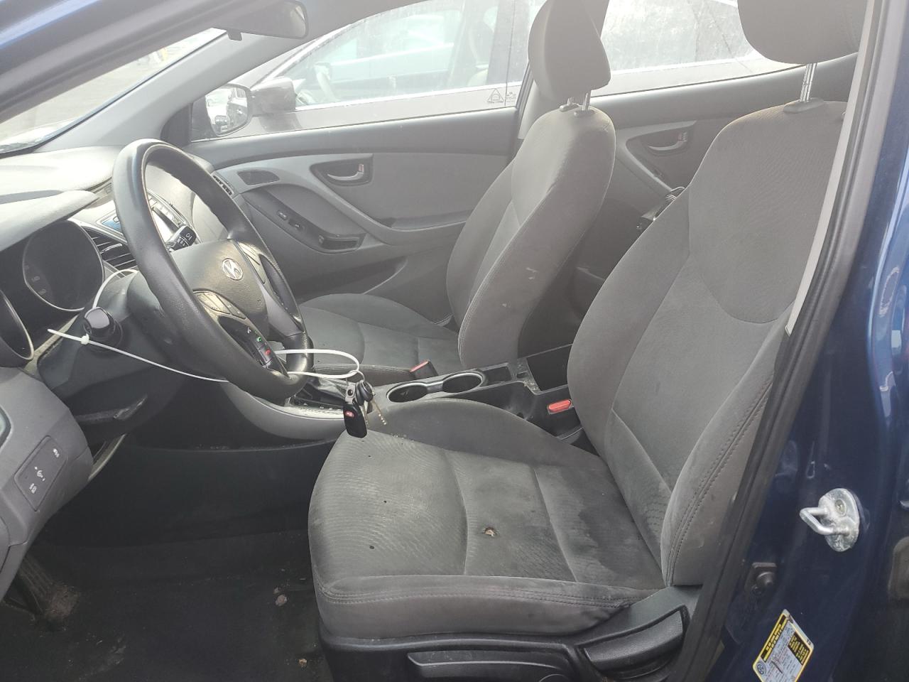 2015 Hyundai Elantra - Image 7