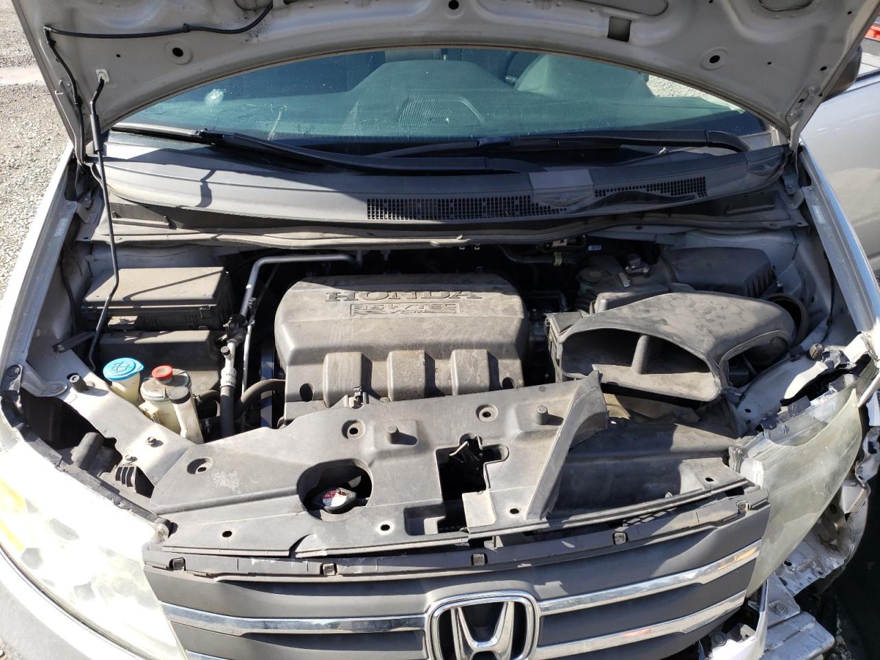 2011 Honda Odyssey - Image 12