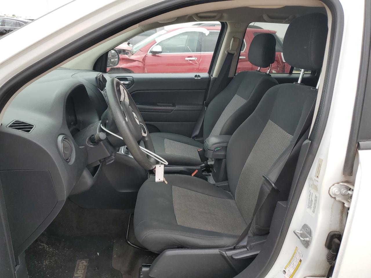 2014 Jeep Compass - Image 7