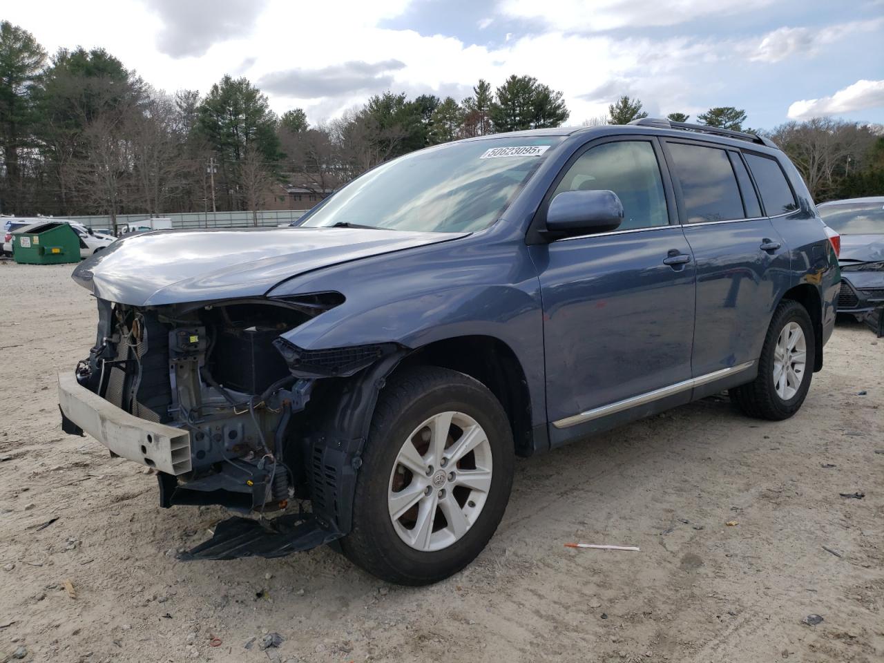 2013 Toyota Highlander Base на продаже в Mendon, MA - Front End