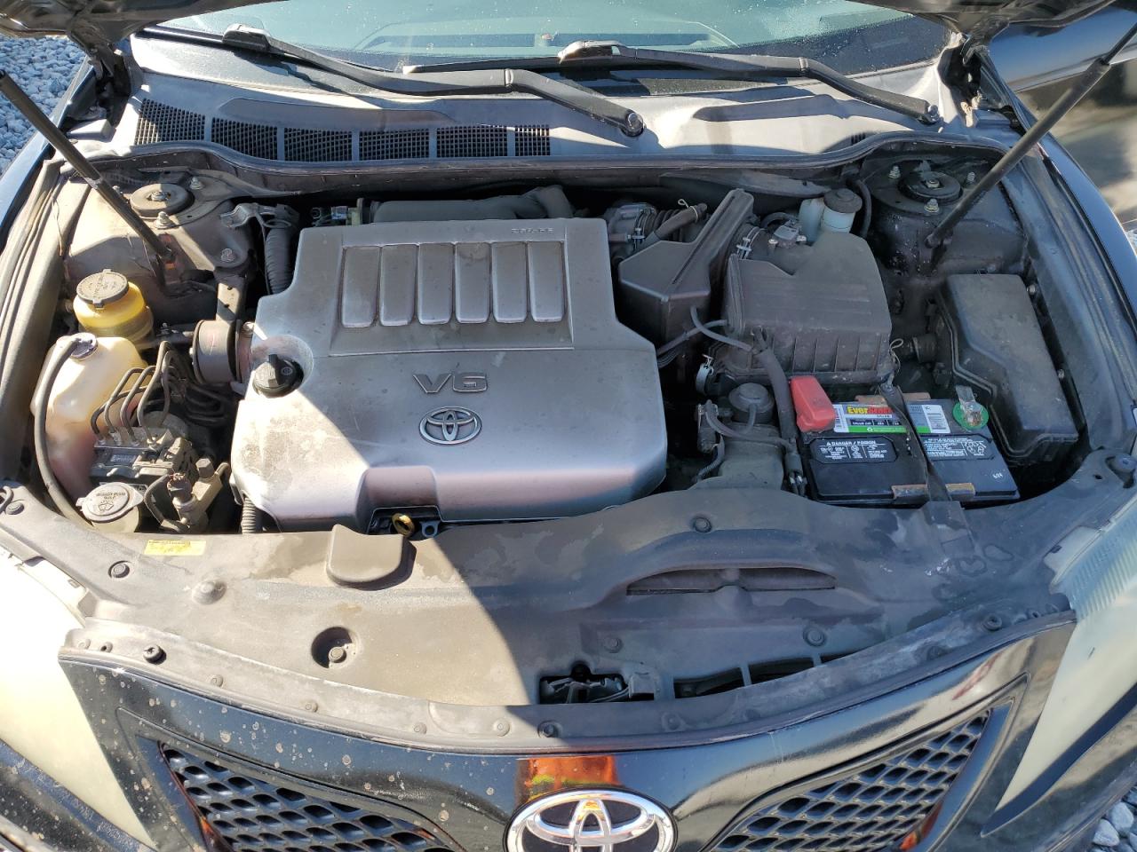 2011 Toyota Camry - Image 11