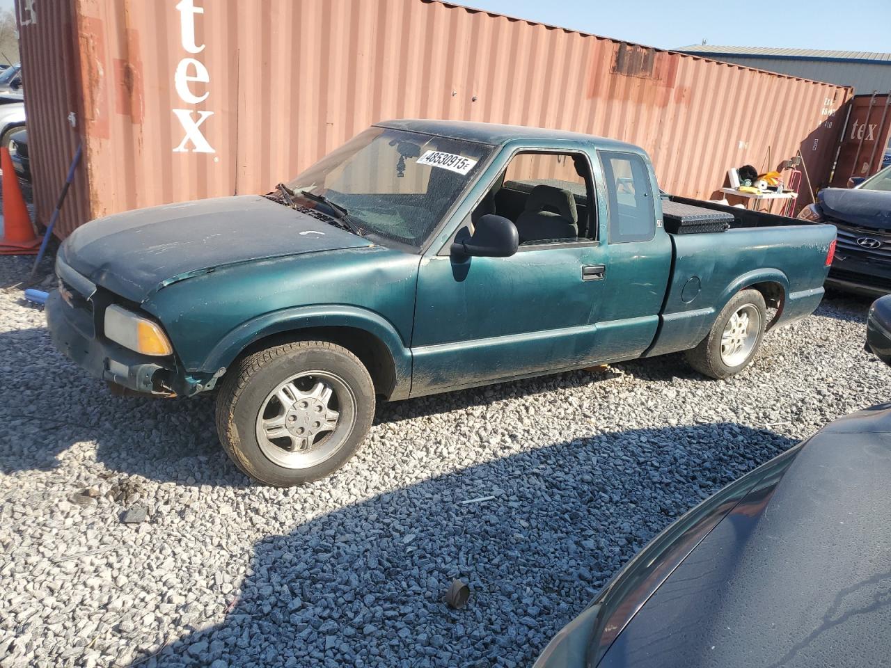 1997 Gmc Sonoma  for Sale in Hueytown, AL - Front End