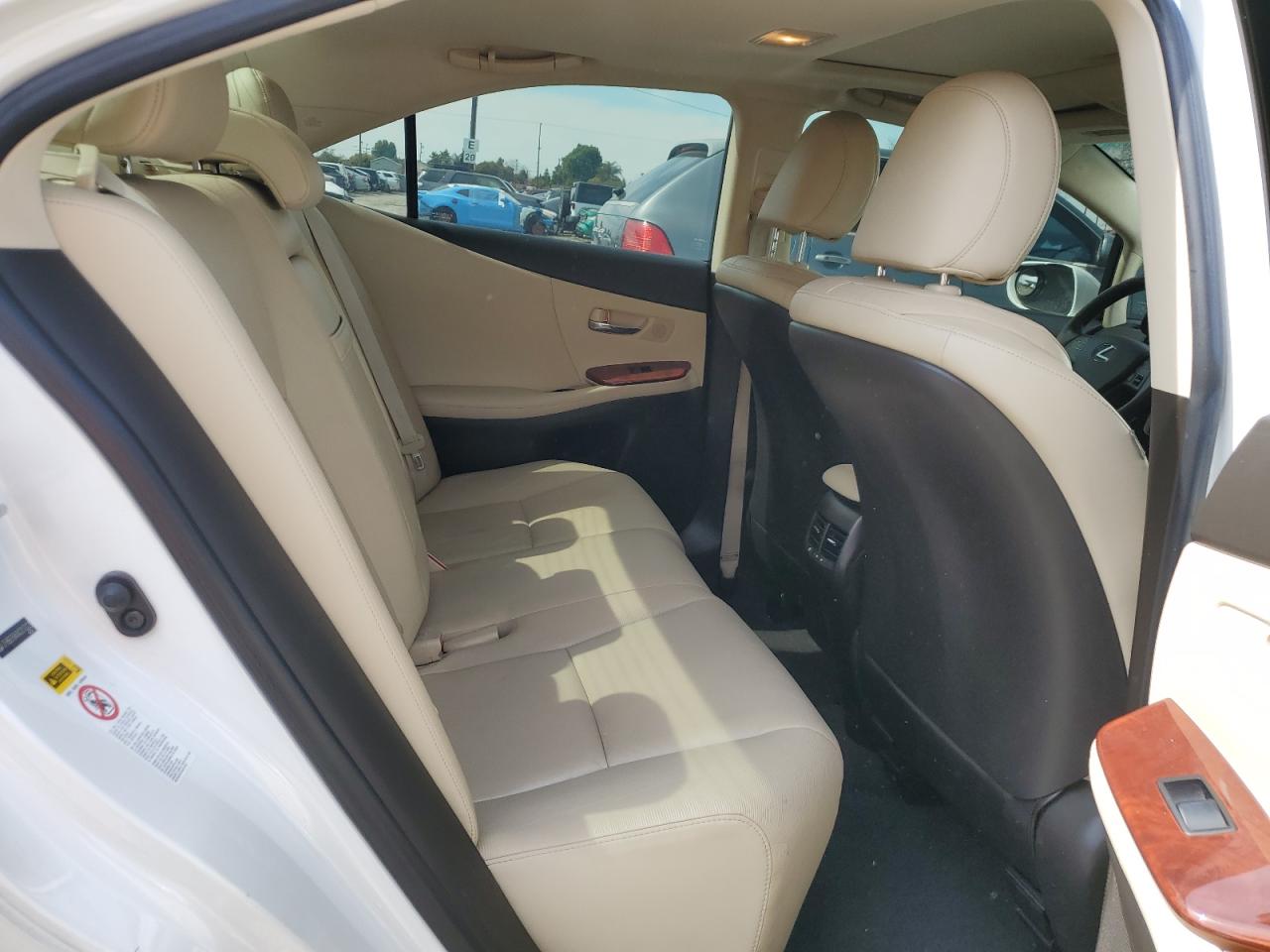 2010 Lexus HS - Image 10