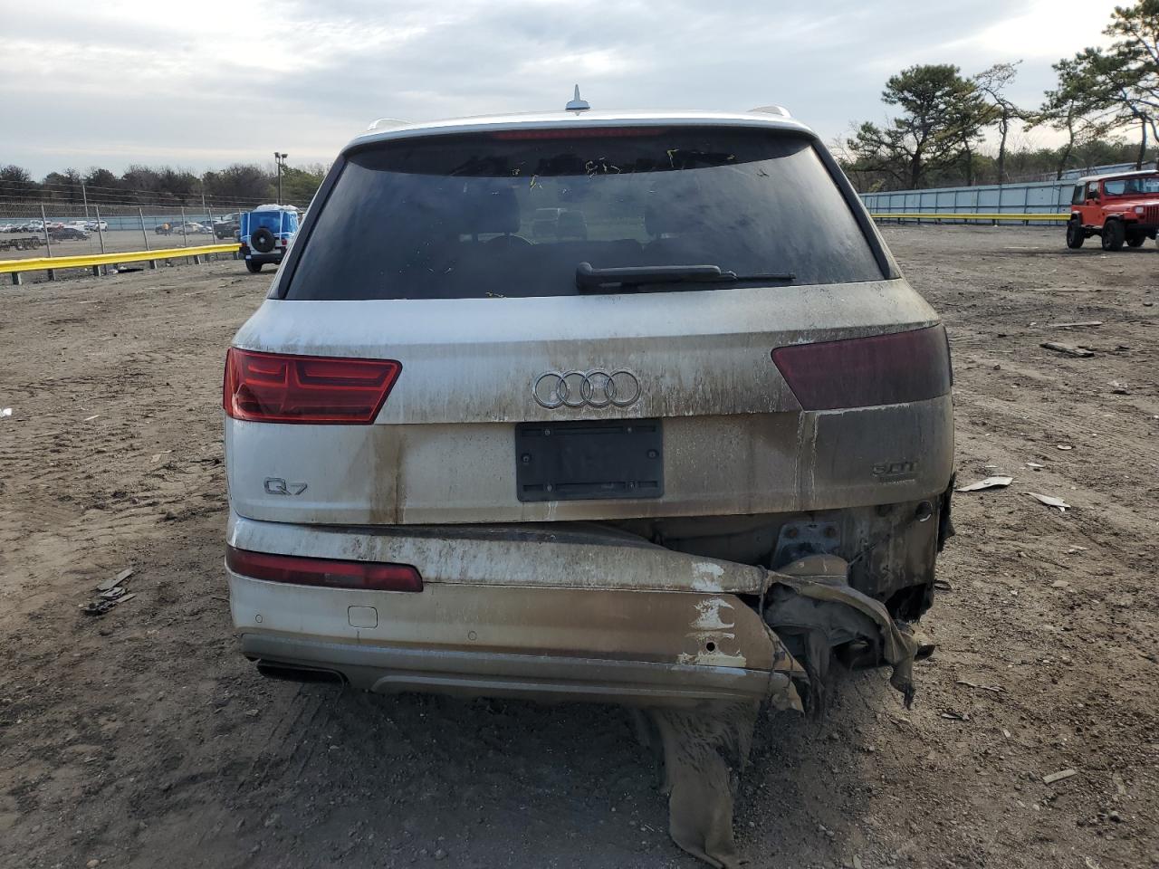 2017 Audi Q7 Premium Plus VIN: WA1LAAF70HD005704 Lot: 50722805