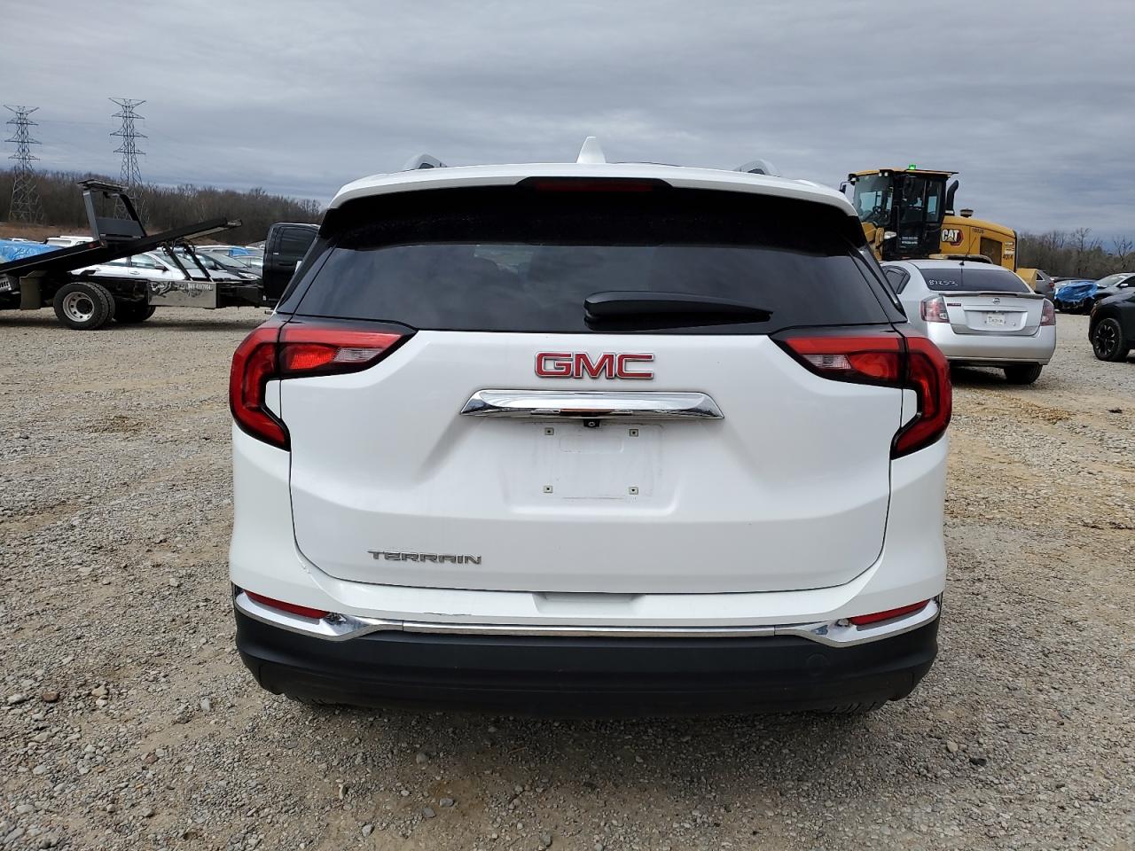 2020 GMC Terrain - Image 6