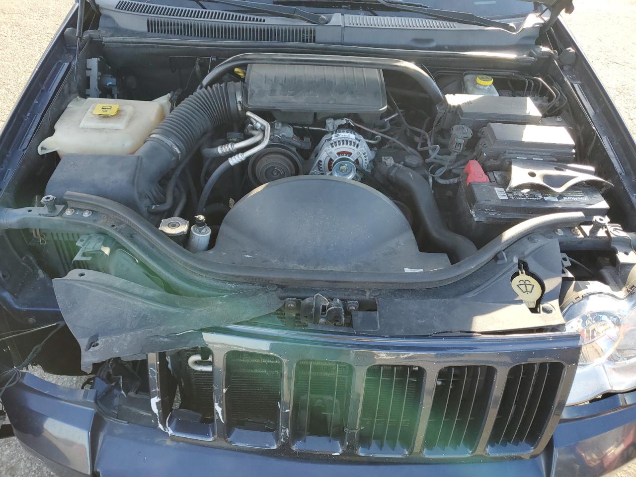 2010 Jeep Grand Cherokee - Image 12