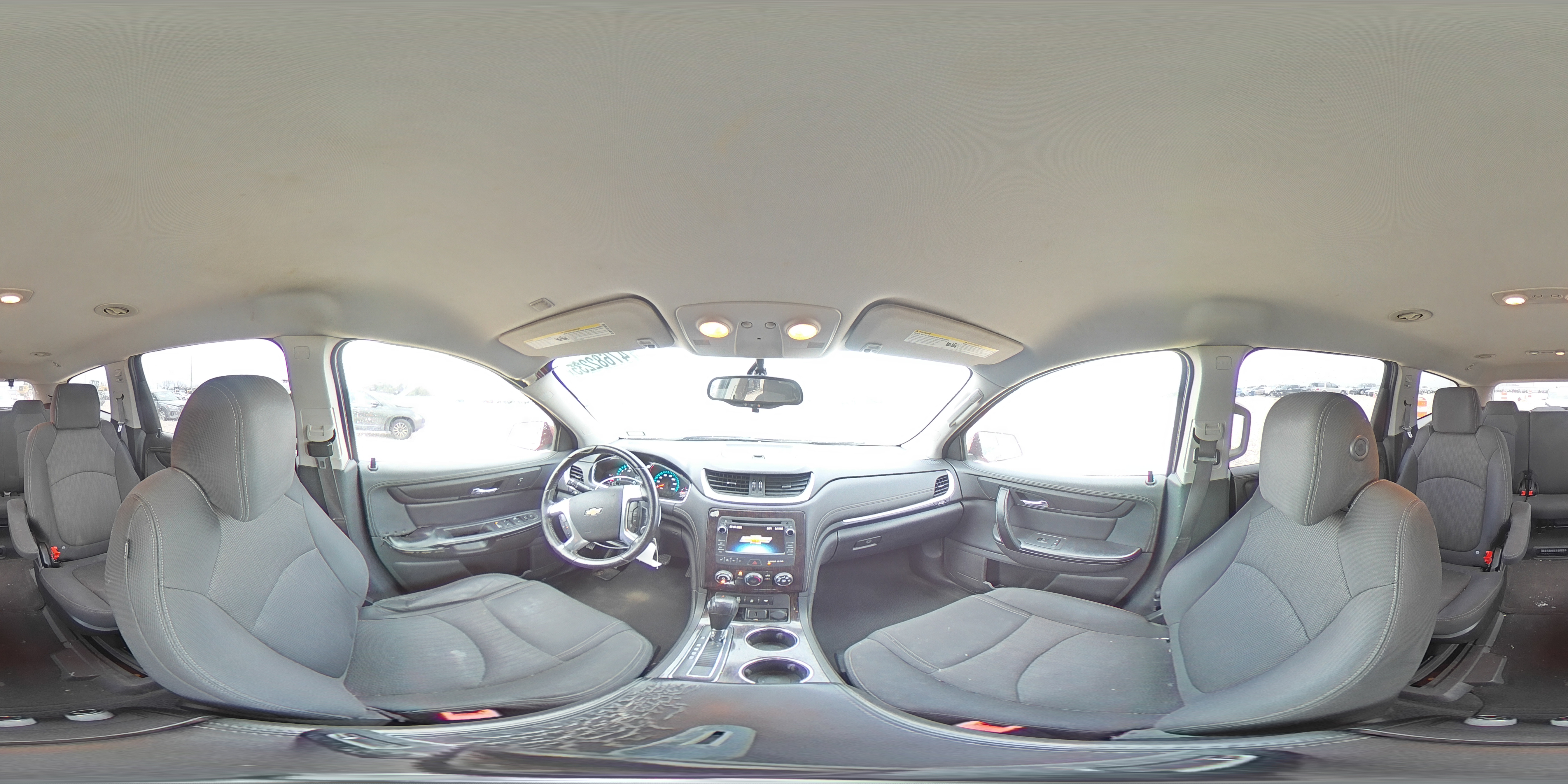 2015 Chevrolet Traverse - Image 13