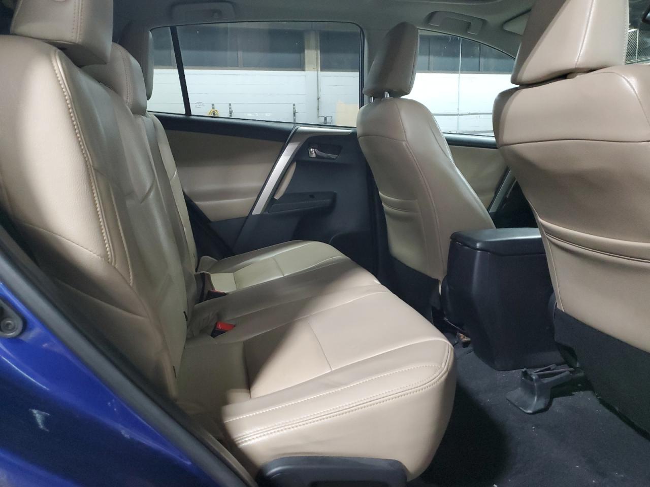 2014 Toyota RAV 4 - Image 10