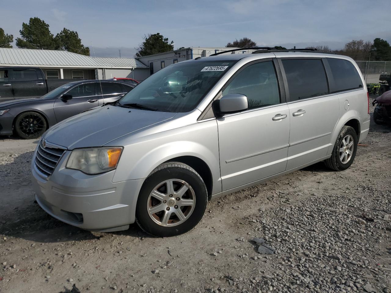 2008 Chrysler Town & Country - Image 1
