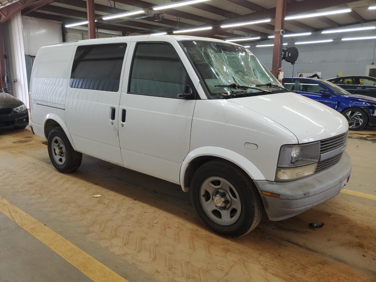 2005 Chevrolet Astro - Image 4
