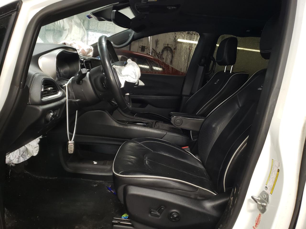 2021 Chrysler Pacifica - Image 7