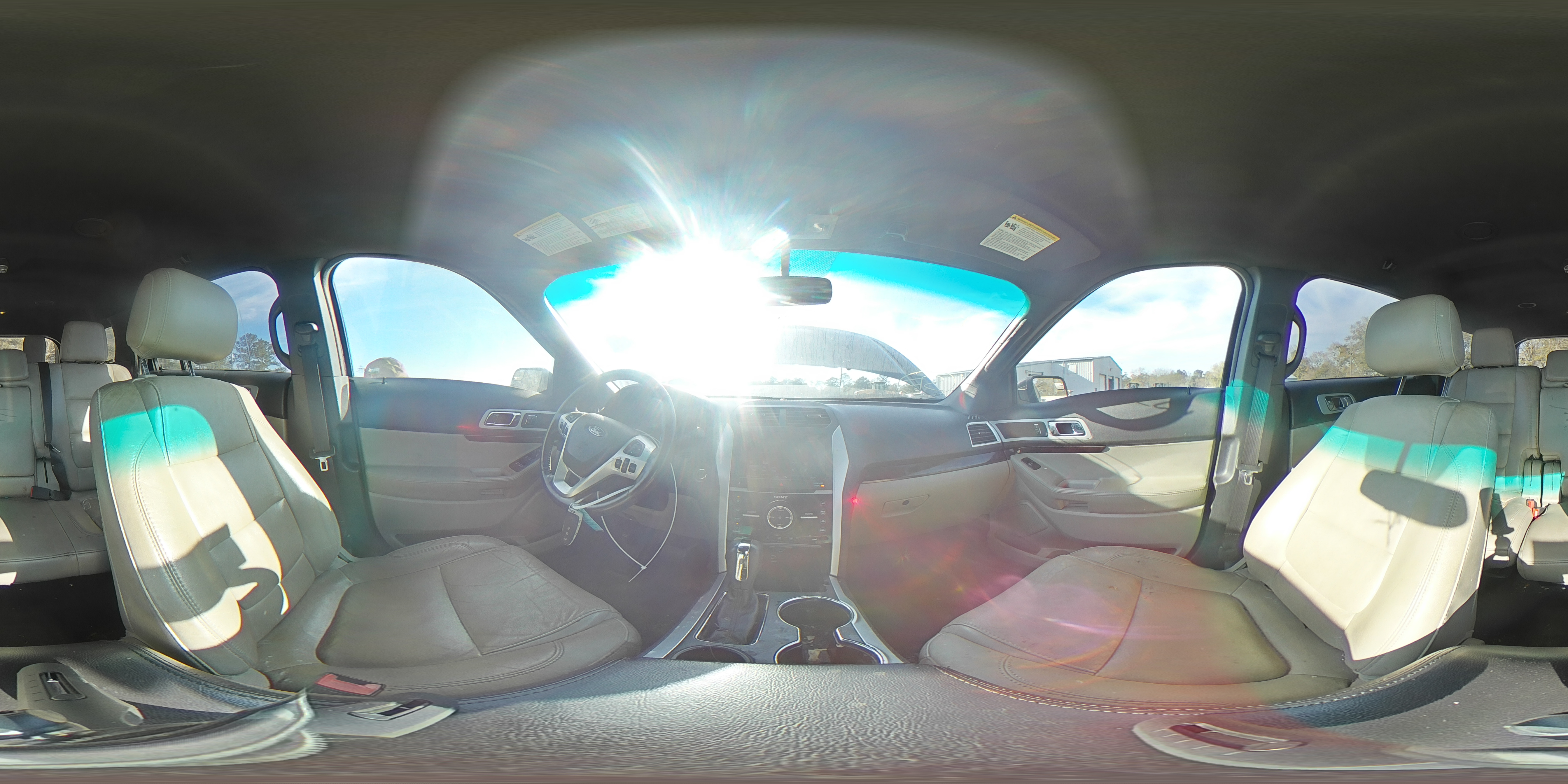 2014 Ford Explorer - Image 15
