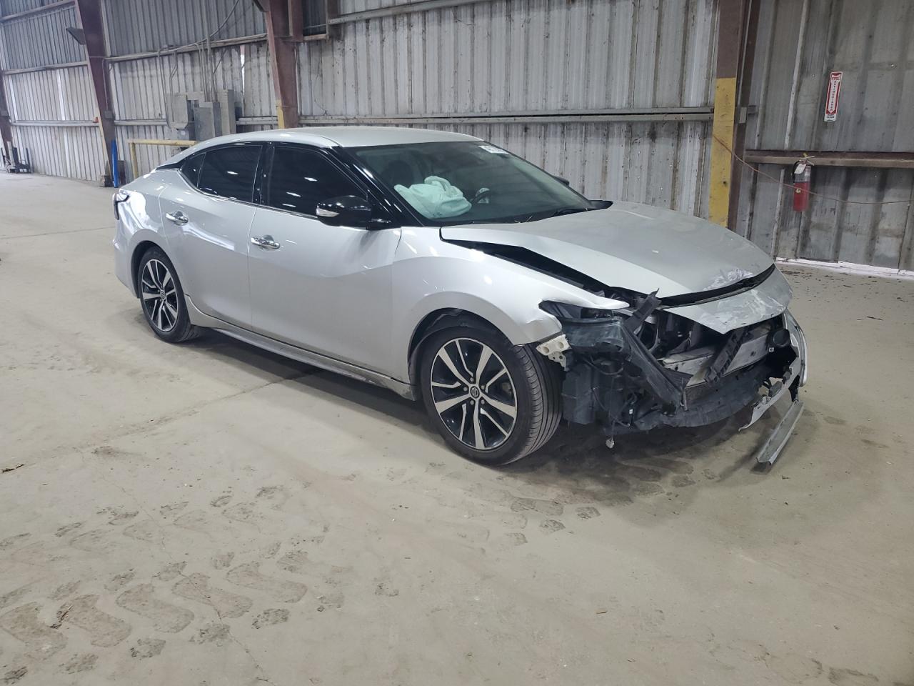 2021 Nissan Maxima - Image 4